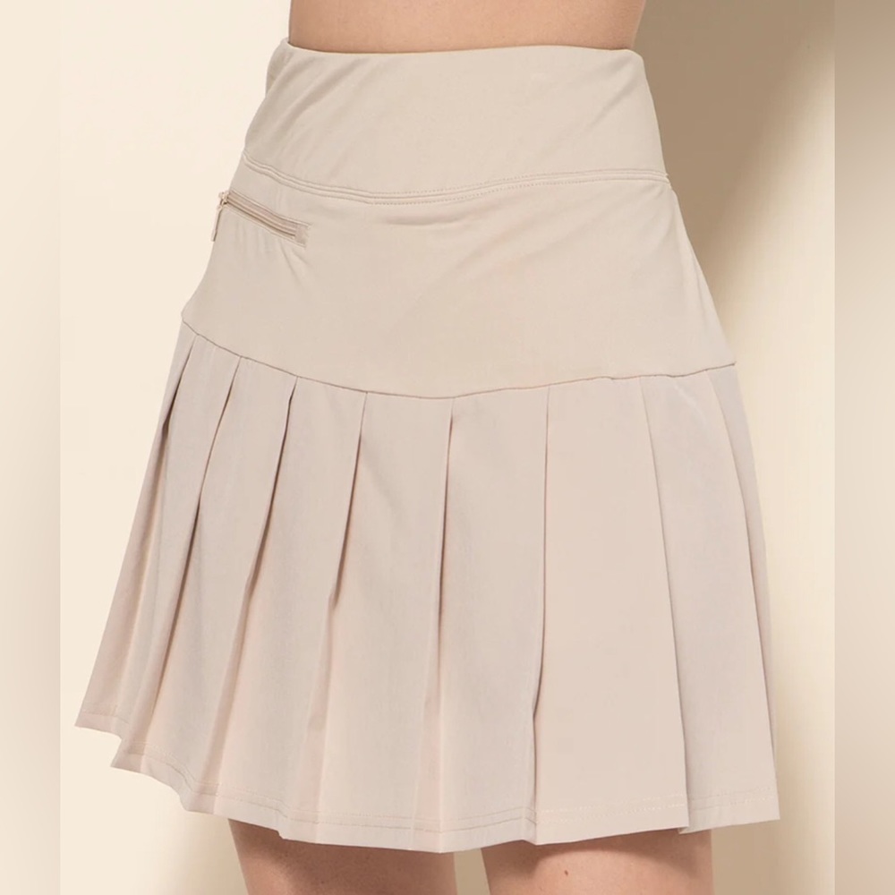 GGBlue Zippy Skort 13 inch - Tan. Sz. L Price Firm